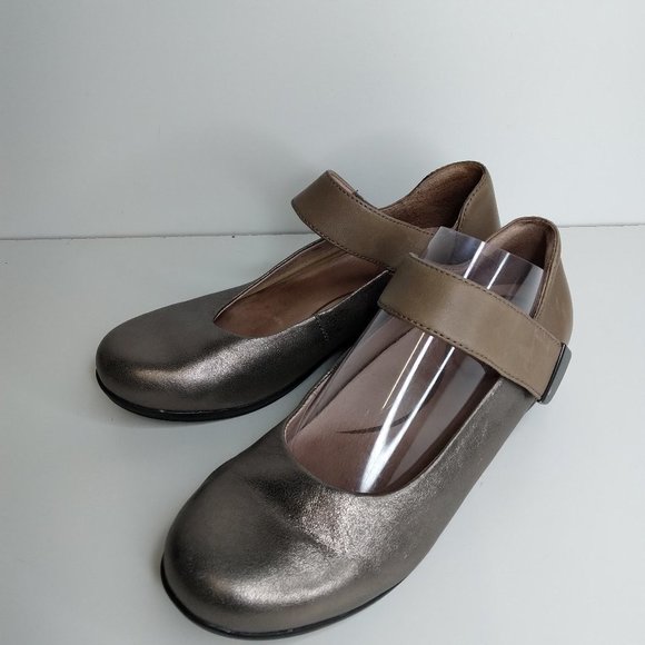 clarks unstructured sandals